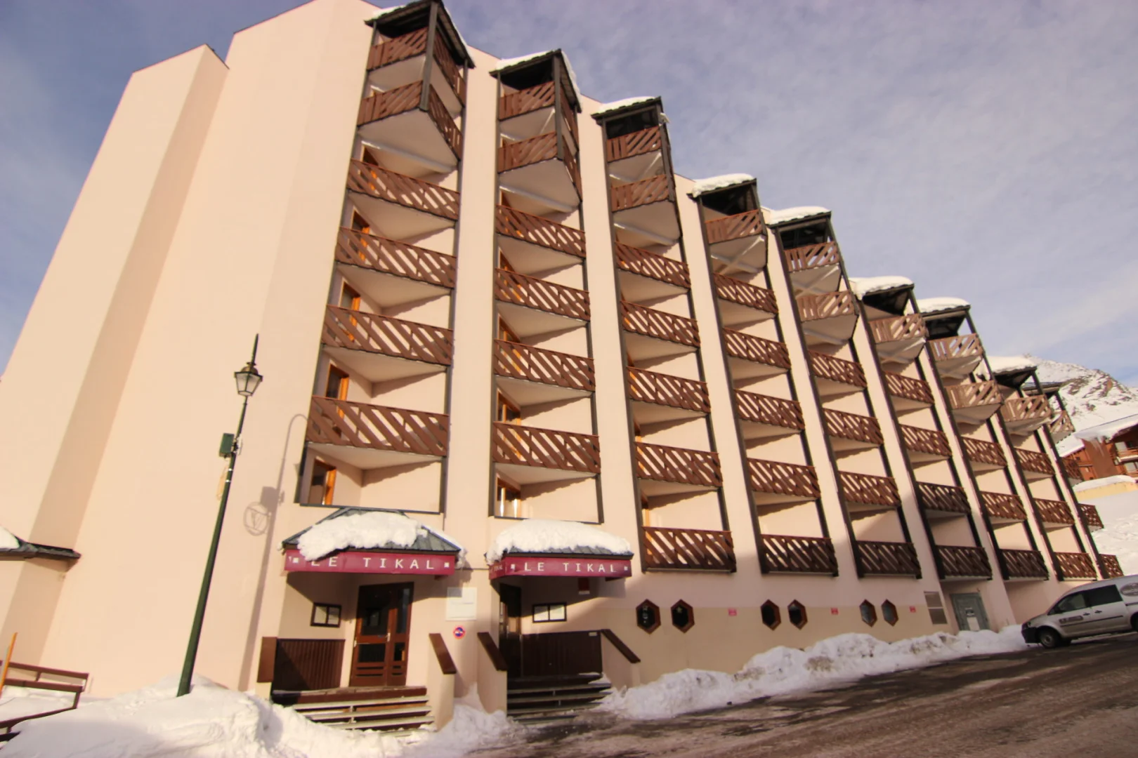 TIKGA104 / Parking / Val Thorens / Soleil - Val Thorens